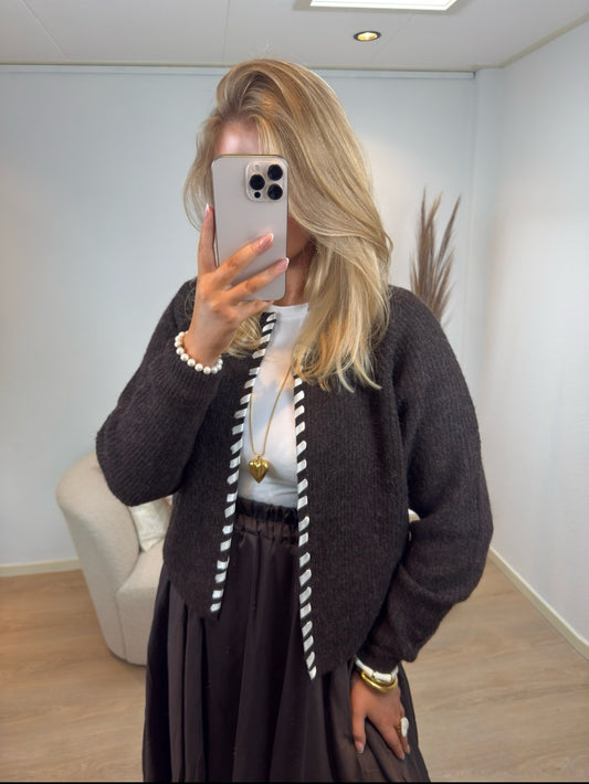 Cosy Chique Cardigan