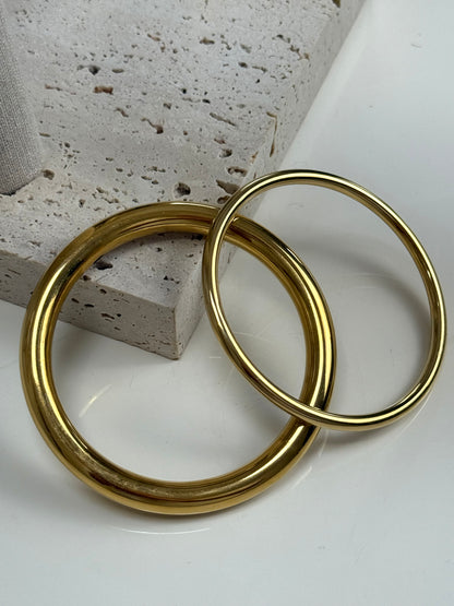 Golden Classic Bangle Medium